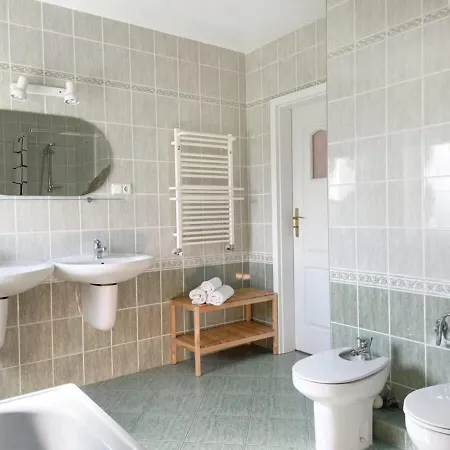 Duzy Apartament Z Ogrodkiem I Parkingiem By Noclegi Renters Appartement *